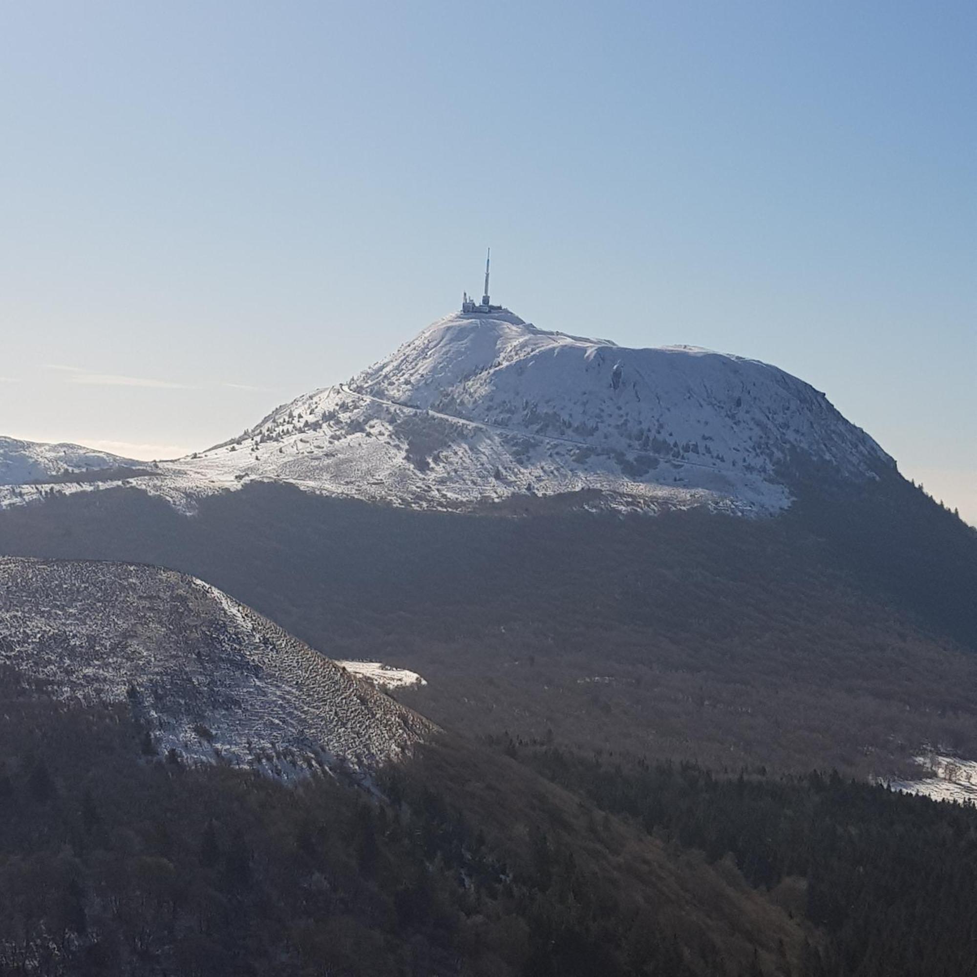 Sejour Au Coeur Des Volcans Saint-Ours  Room photo